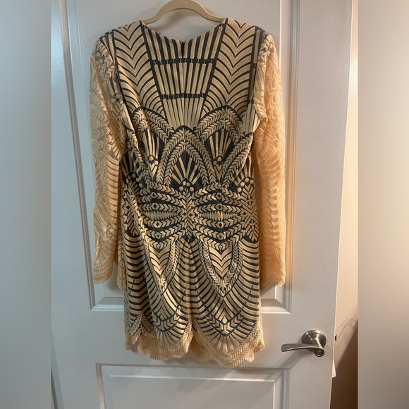 NICOLE MILLER ARTELIER Lace Dress, Size 6 (fits 2-4) - Picture 3 of 13